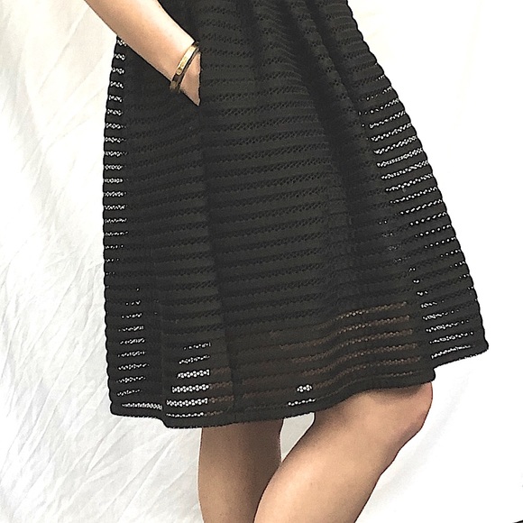 Dress - Picture 6 of 10